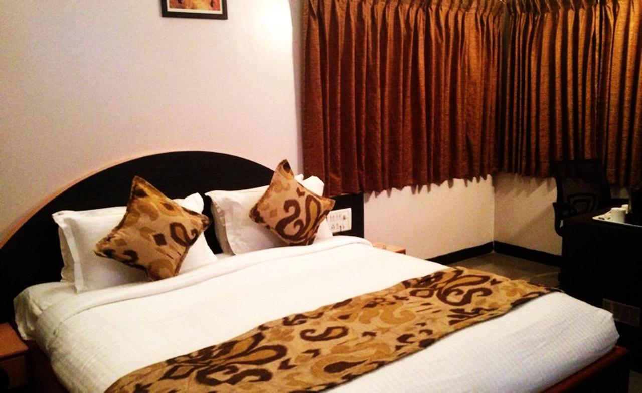 Cotton County Club And Resort Hubli Kültér fotó