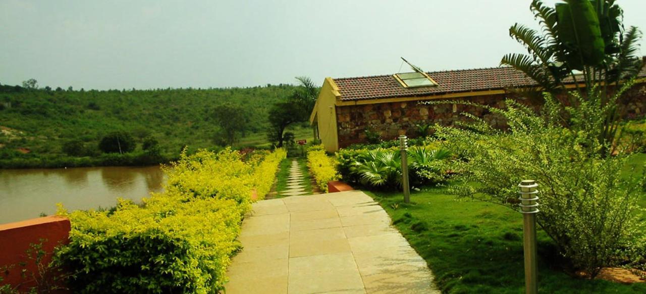 Cotton County Club And Resort Hubli Kültér fotó